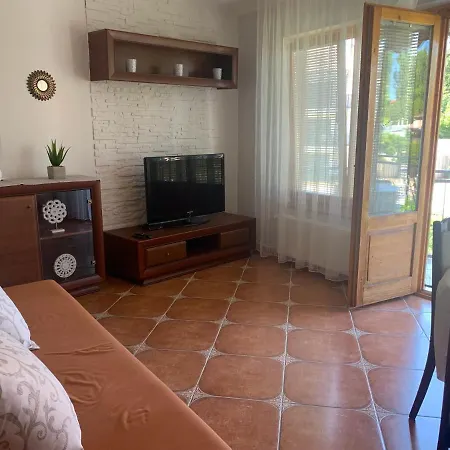 Selyemakac Apartman Apartment Balatonlelle