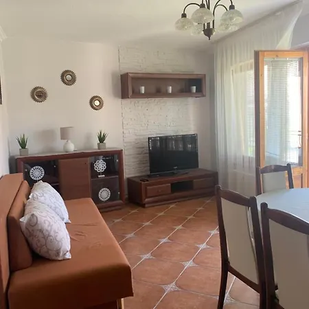 Apartment Selyemakac Apartman Balatonlelle